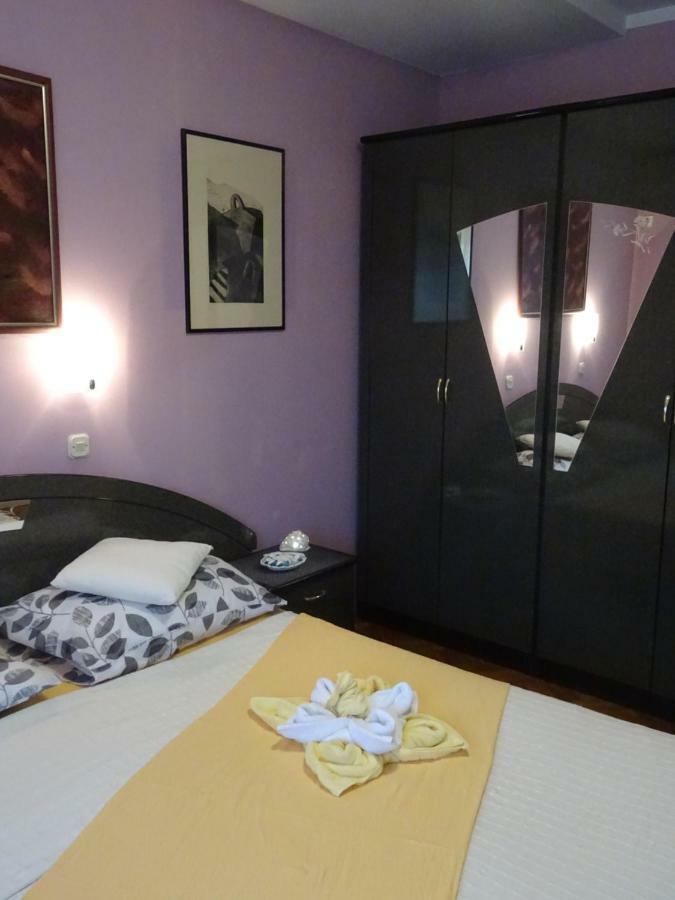 Apartman Iris S Terasom Rijeka Eksteriør billede