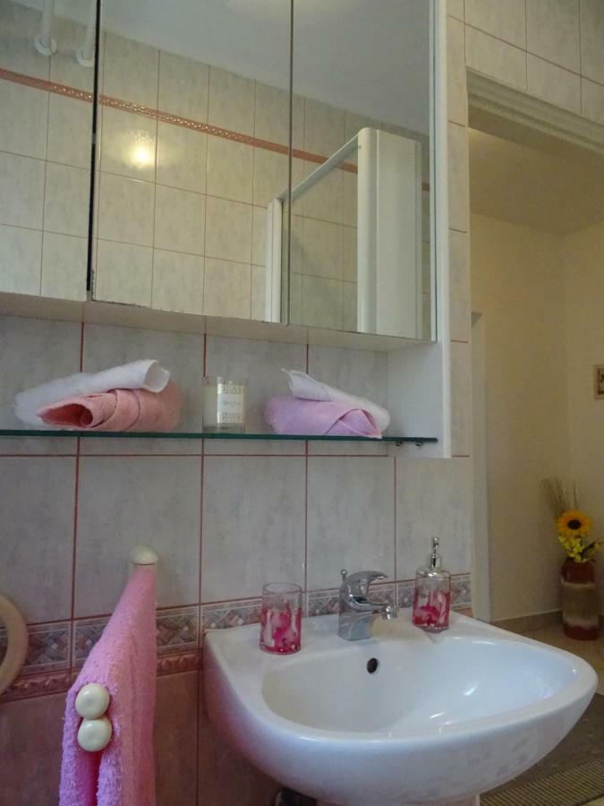 Apartman Iris S Terasom Rijeka Eksteriør billede